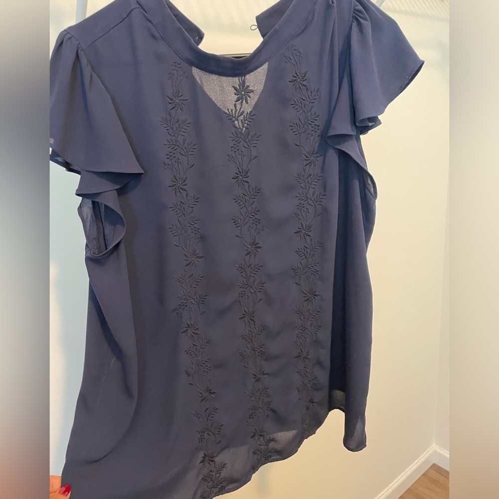 Loft sleeveless blouse